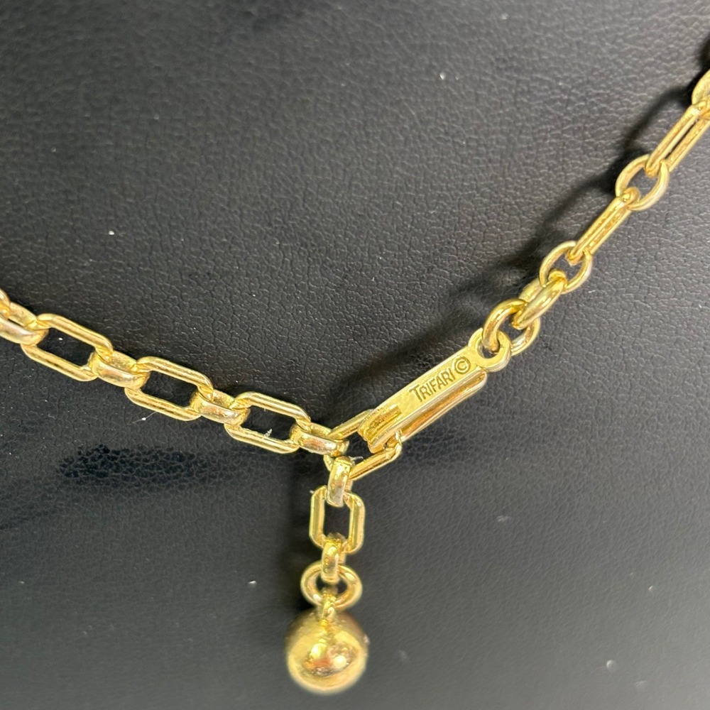 Trifari Set Gold Tone Faux Pearl Rhinestone Necklace Bracelet Vintage Costume - Picture 5 of 9